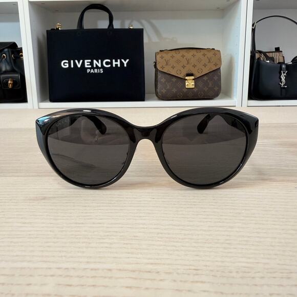Gucci Round Oval Sunglasses Black main image 7
